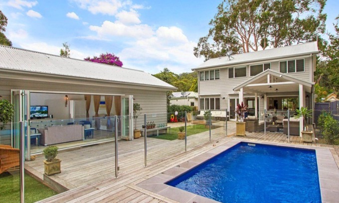 Pearl Beach House | Beachworth by HolidayCo.