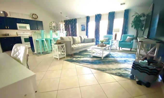 Pooler House | 🏖Beachy Blue Haven near Savannah-3 Bed, 2 Bth