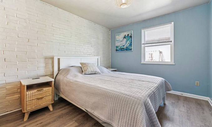 Old North Columbus Apartment | Beachy Campus Rental- Steps from THE OHIO STATE Stadium