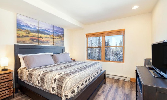 Mountain Village Hotel | Bear Creek Lodge 309B by Alpine Lodging Telluride