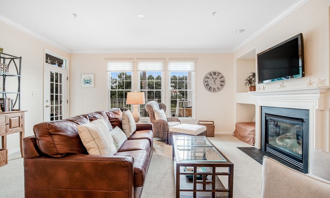 Ocean View Condo | Bear Trap Dunes Lake View Condo w/WiFi, Shared Pools, Tennis, & Gym - Dogs OK