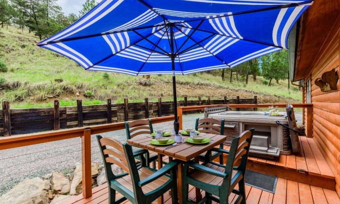 Ruidoso Apartment | Bears Gone Fishing- Hot Tub, Decks, Near Trails