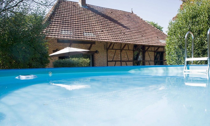 La Chapelle-Saint-Sauveur Villa | Beautiful private villa for 8 guests with WIFI, private pool, TV, terrace and pets allowed