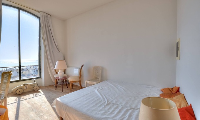 Beaulieu-sur-Mer Apartment | Beaulieu-sur-Mer: charming loft with sea view