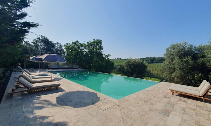 Castellina in Chianti Villa | Beautiful private villa with WIFI, A/C, private pool and terrace, close to San Gimignano