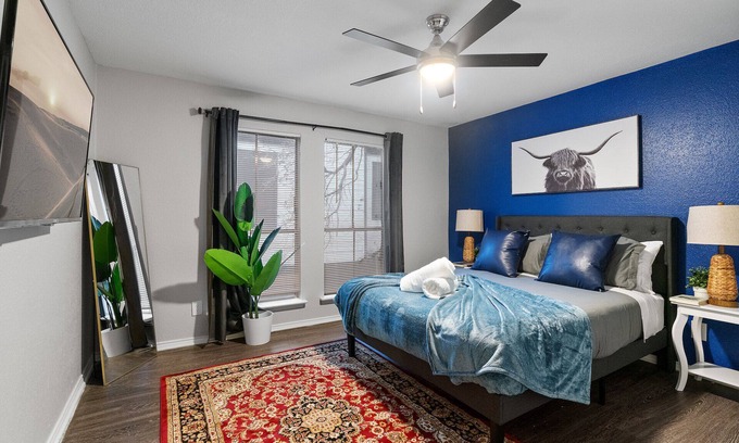 University Hills and Windsor Park Apartment | Beautiful 2BD/2BA in University Hills 0414