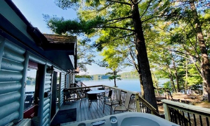 Mayfield Cabin | Beautiful 3-bedroom Waterfront Cabin Traverse City AC, dog ok, pontoon rentals