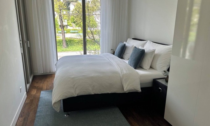 Lucerne Apartment | Beautiful 3-bedroom apartment in terrific Lucerne
