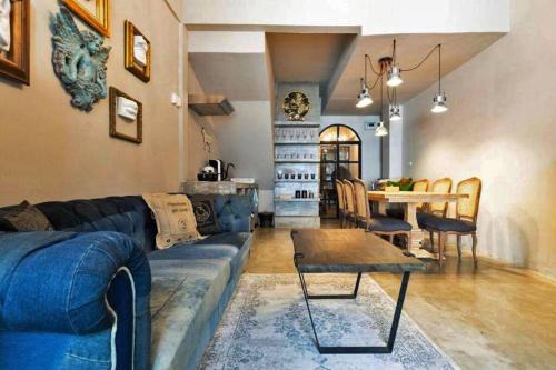 Bangkok Central Business District Villa | Beautiful 3 Bedroom Baroque House near Asoke BTS