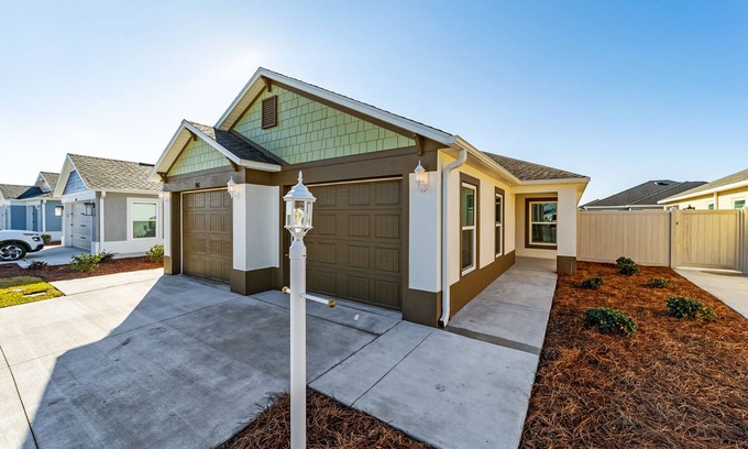 Leesburg House | Beautiful 3 bedroom Courtyard Villa in The Villages!