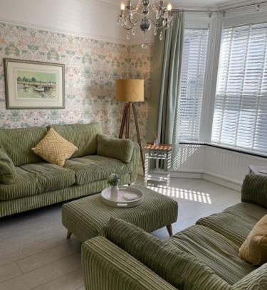 Lowestoft House | Beautiful 3 bedroom house close to Lowestofts south beach