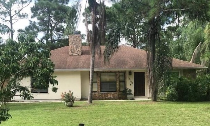 Jupiter Farms Apartment | Beautiful 3 Br. Single family (230733) by Houzlet