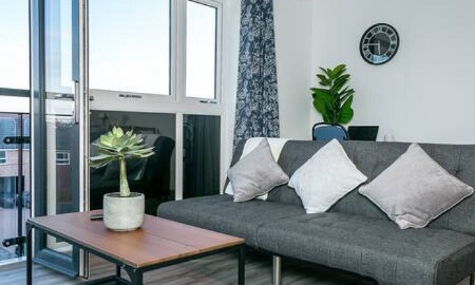 Milton Keynes Apartment | Beautiful 4 Bed Apartment In Milton Keynes