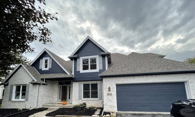 Sylvania House | Beautiful 4 Bed, Game Room, Fire Pit, Backyard