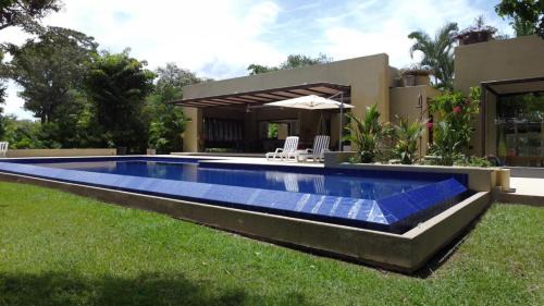 Anapoima Apartment | Beautiful 4BR Villa at Mesa de Yeguas