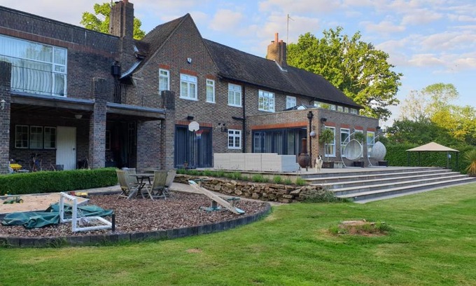 Maresfield House | Beautiful 7 bedroom Country House Sleeps 15