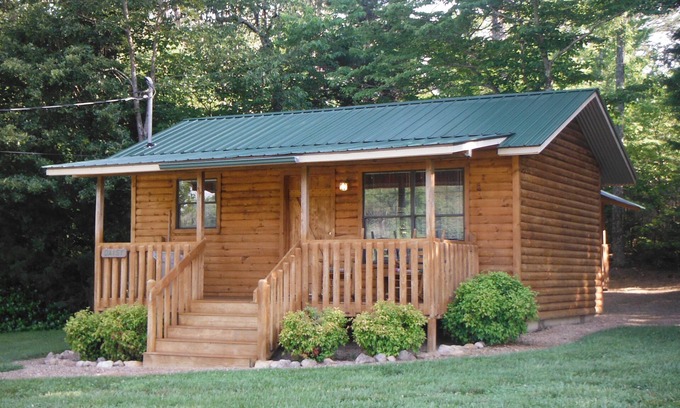 Sevierville Cabin | Beautiful, Affordable, Cabin Near Pigeon Forge For Couples!