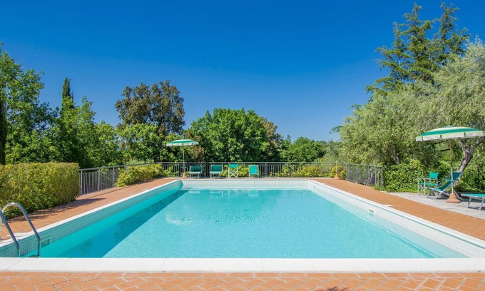 Casale Marittimo Apartment | Beautiful apartment for 6 guests with pool, WIFI, TV, terrace and pets allowed