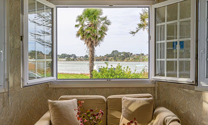 Morbihan Apartment | Beautiful apartment for 6 people with WIFI, TV and pets allowed