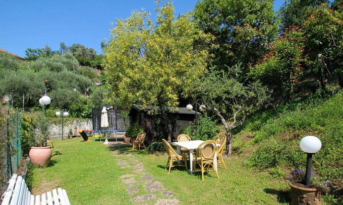 Casarza Ligure Apartment | Beautiful apartment for 4 people with WIFI, hot tub, A/C, TV, patio and pets allowed