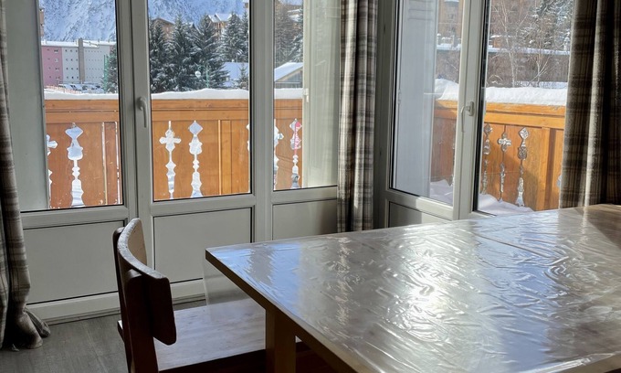 Les Deux Alpes Apartment | Beautiful apartment of 53m² located in the heart of the resort for 6/8 people