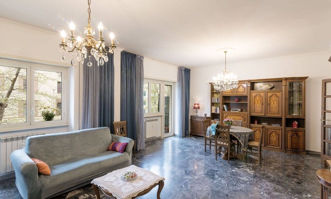 Quartiere XXXIII Lido di Ostia Ponente Apartment | Beautiful apartment for 5 people with A/C, WIFI, TV, balcony, pets allowed and parking