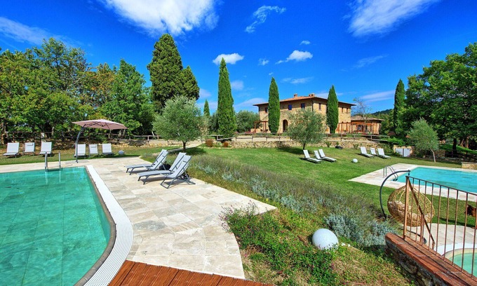 Simignano Apartment | Beautiful apartment for 4 people with pool, WIFI, TV, patio, pets allowed and panoramic view