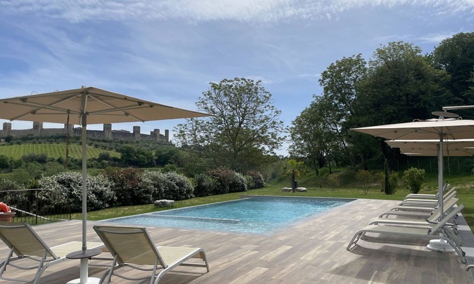 Monteriggioni Apartment | Beautiful apartment for 2 people with pool, WIFI, A/C, TV and pets allowed, close to Siena