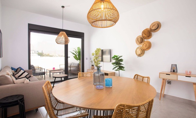 Torre del Mar Apartment | Beautiful apartment for 4 people with A/C, WIFI, pool and terrace