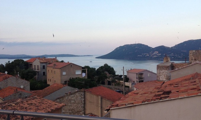 Porto-Vecchio Apartment | Beautiful apartment with rooftop in the historic center of Porto Vecchio