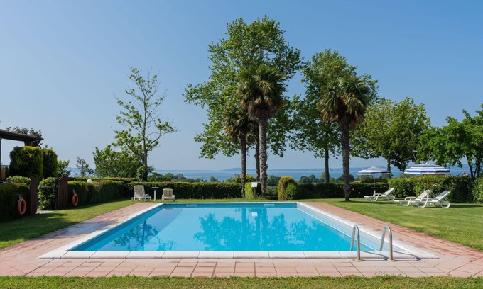Bolsena Villa | Beautiful apartment in villa for 6 people with WIFI, pool, TV, terrace and pets allowed