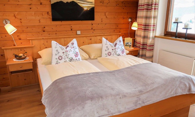 Wildschoenau Apartment | Beautiful apartment for 2 guests with WIFI, TV and patio
