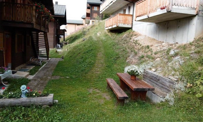 Bettmeralp Apartment | Beautiful apartment for 2 guests with WIFI, TV and balcony
