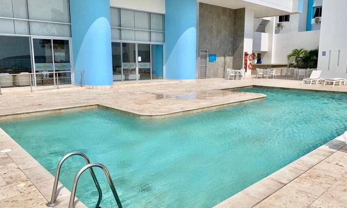 El Laguito Apartment | Beautiful apartment with ocean view located in Cartagena de Indias