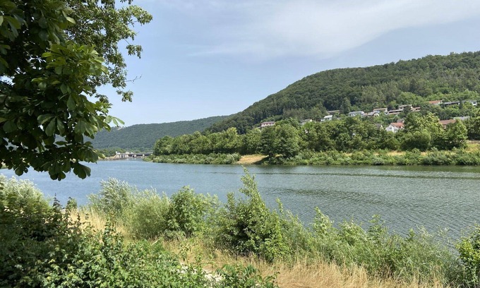 Riedenburg House | Beautiful apartment in villa for 4 people with WIFI, A/C, TV, terrace, pets allowed and parking