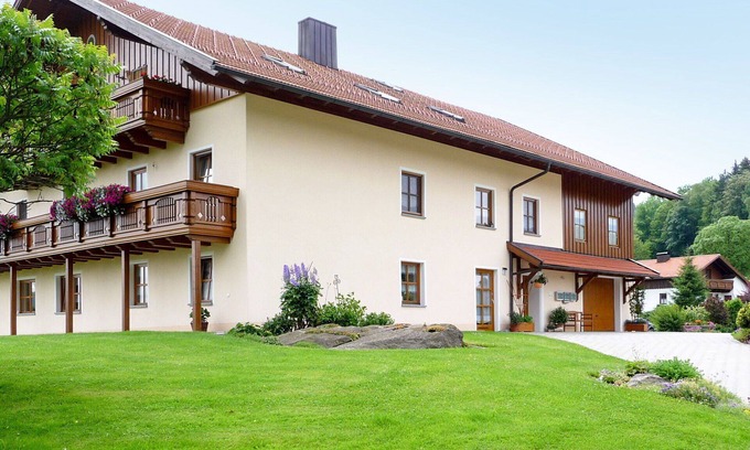 March Apartment | Beautiful apartment for 8 people with WIFI, TV and patio