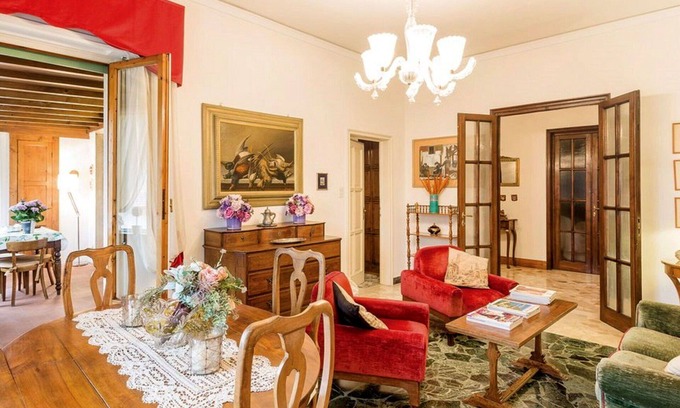 Santa Maria Novella Apartment | Beautiful apartment for 6 guests with WIFI, A/C, TV and terrace