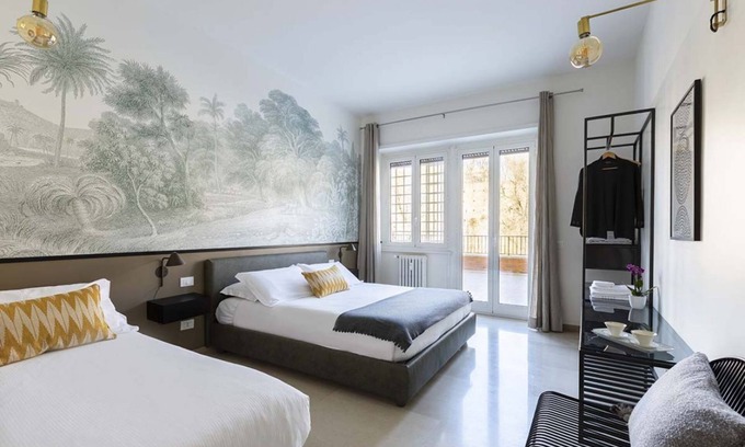 Rione XXI San Saba Apartment | Beautiful Apartment for 12 in Central Rome