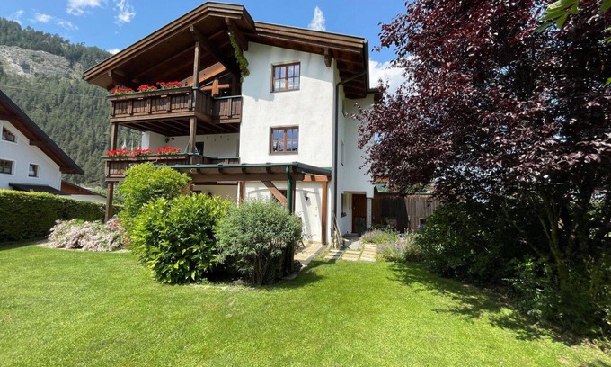 Pfunds Apartment | Beautiful apartment for 6 guests with WIFI, TV and terrace