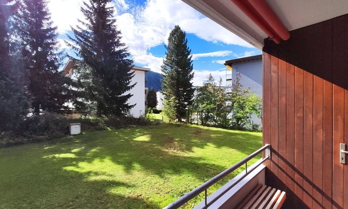 Davos-Dorf Apartment | Beautiful apartment for 4 people with WIFI, TV, balcony and pets allowed