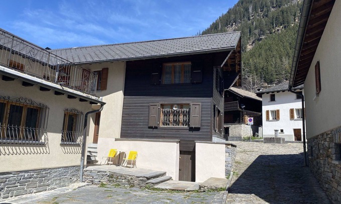 Augio Apartment | Beautiful apartment for 4 people with WIFI, TV and patio