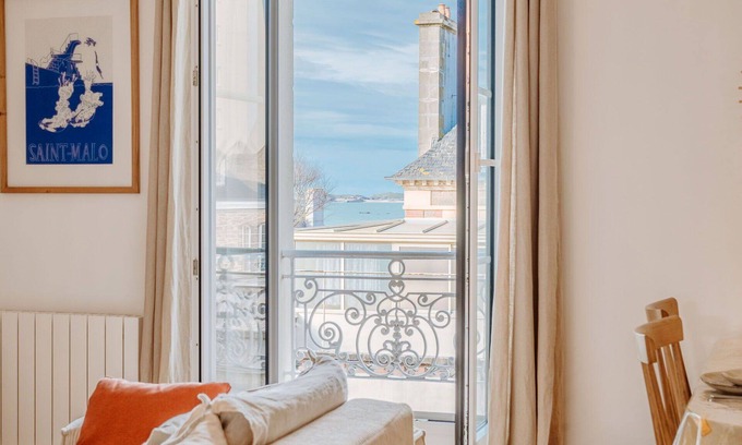 Saint-Igneuc Apartment | Beautiful apartment for 4 guests with WIFI and TV