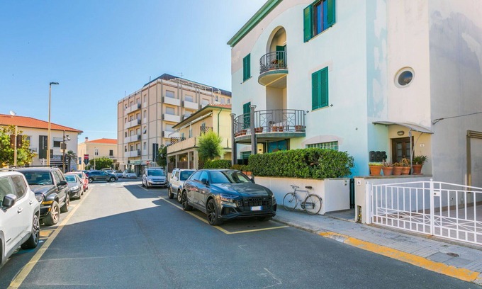 Marina di Cecina Apartment | Beautiful apartment for 4 guests with WIFI and balcony