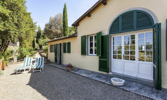 Cortona Apartment | Beautiful apartment for 2 people with WIFI, pool, A/C, TV and panoramic view