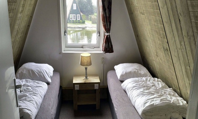 Bant House | Beautiful apartment in villa for 6 people with WIFI, TV, pets allowed and parking