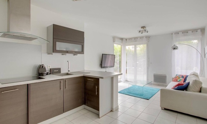 Montevrain Apartment | Beautiful apartment in Marne la vallée near Disneyland Paris