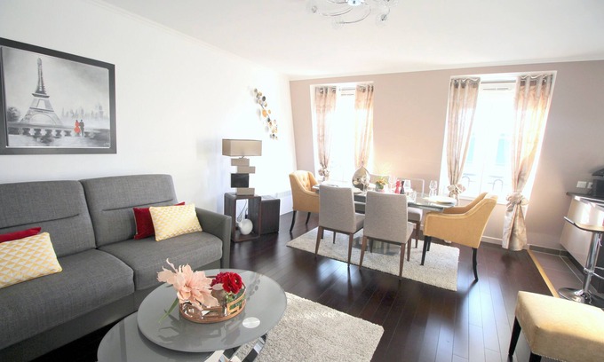 Serris Apartment | Beautiful apartment Val d'Europe, 10mn Disneyland (ELBE5)