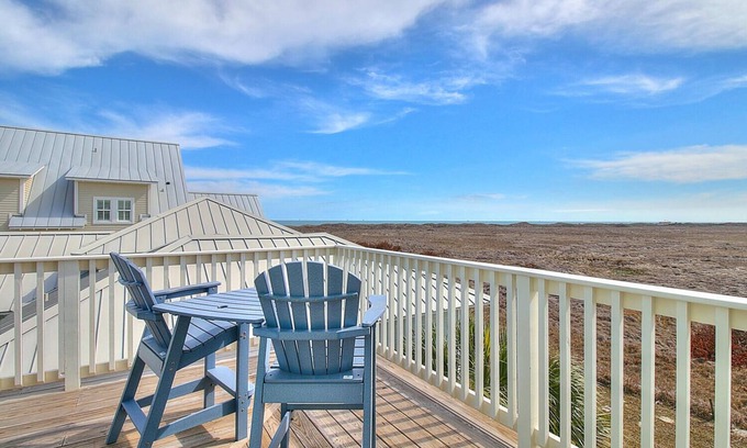 Cinnamon Shore House | Beautiful Beach Home in Cinnamon Shore w/Gulf Peeks & Access to Amenities