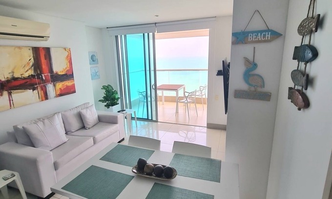 Bocagrande Apartment | Beautiful beachfront two bedroom apartment Bocagrande Palmetto Beach
