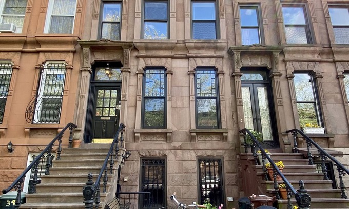 Park Slope House | Beautiful brownstone on family friendly, leafy block in the heart of Park Slope